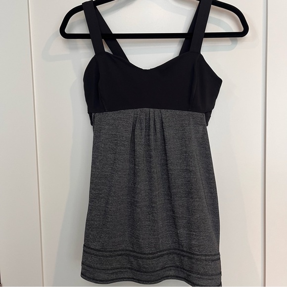 Lululemon Tank Bundle Size 8 Built-In Bra + Racerback - Picture 4 of 12